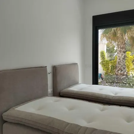 De Lujo Con Piscina Finestrat